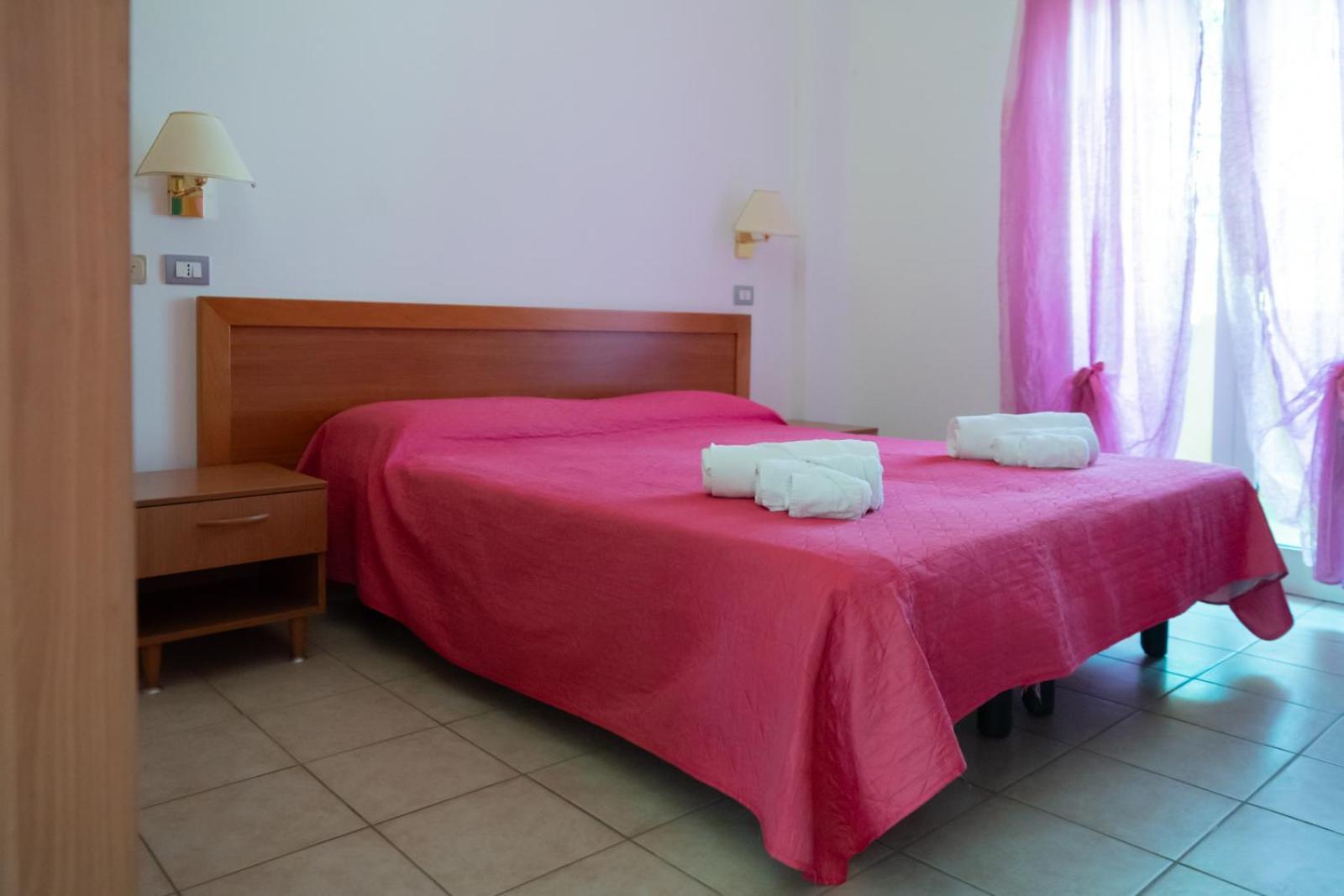 ויאסטה Hotel Palme Gemelle מראה חיצוני תמונה