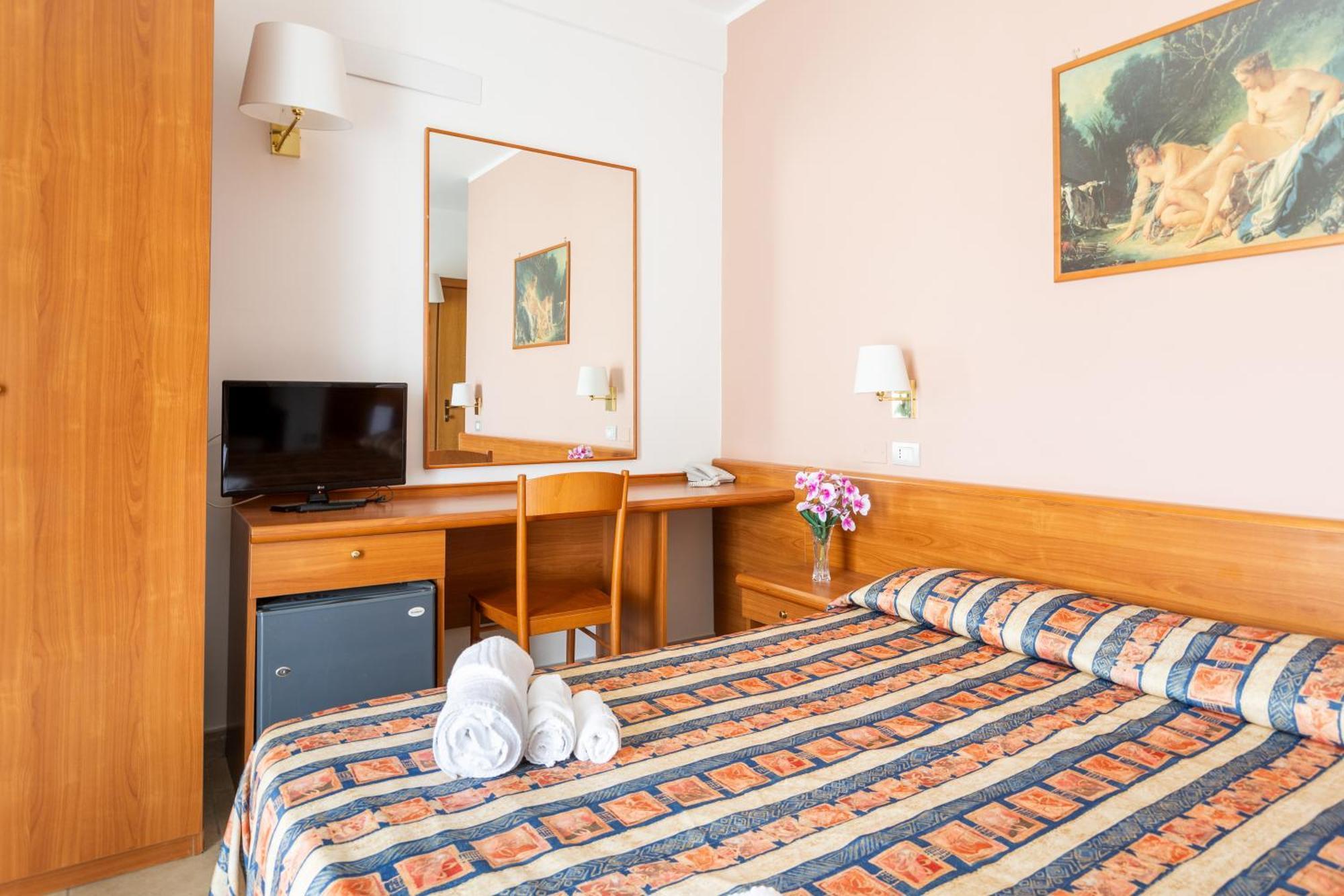 ויאסטה Hotel Palme Gemelle מראה חיצוני תמונה