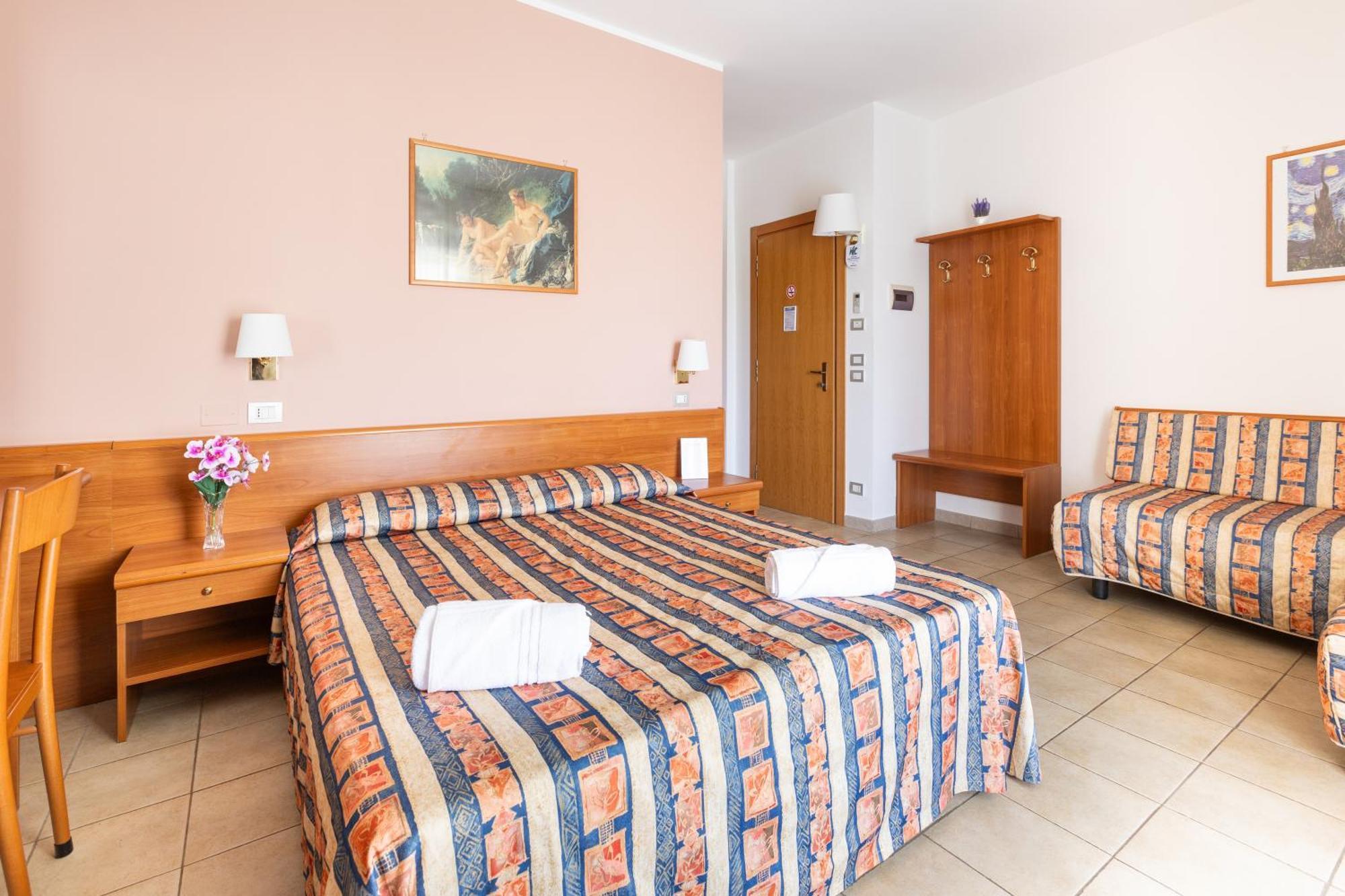 ויאסטה Hotel Palme Gemelle מראה חיצוני תמונה