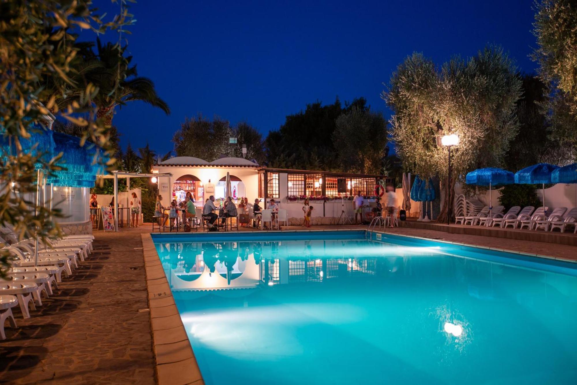 ויאסטה Hotel Palme Gemelle מראה חיצוני תמונה